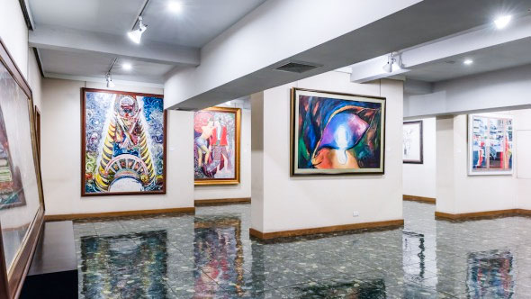 Features an extensive collection of 20th century modern and contemporary art by Thailand’s renowned artists.
